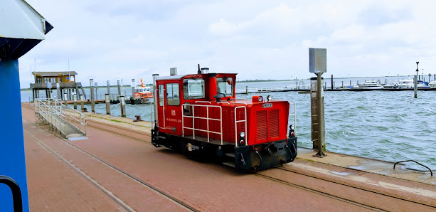 Schifffahrt und Inselbahn Wangerooge – Bild