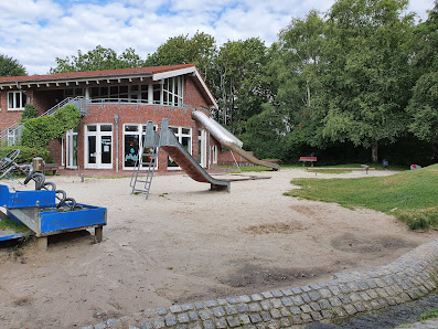 Spielplatz am Kinderspielhaus "Seepferdchen" – Bild
