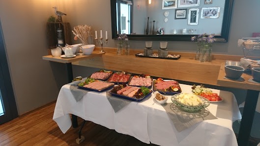 HEEWEN | Restaurant & Café – Bild