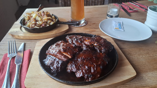 Pitt's Steakhouse / Restaurant & Gaststätte / Ferienwohnung Wille – Bild