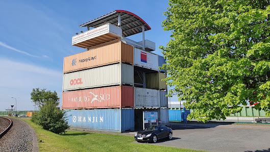 Container-Aussichtsturm – Bild