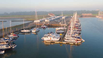 Reisemobil-Stellplatz "Am Yachthafen"