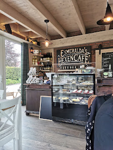 Esmeralda‘s Hexencafe – Bild