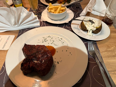 Rauchfang Steakhouse mit Feuer – Bild
