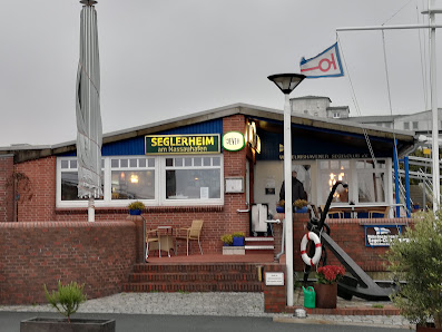 Seglerheim am Nassauhafen – Bild