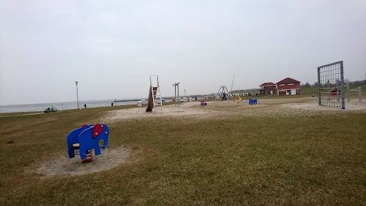 Spielplatz am Grünstrand – Bild