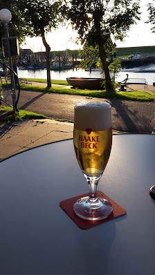 Biergarten AchterDeck – Bild