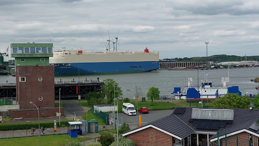 Container-Aussichtsturm – Bild